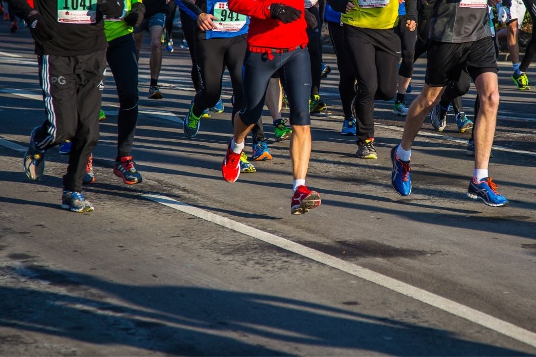 Bieg na długim dystansie: jak utrzymać doskonałą formę do wyścigu